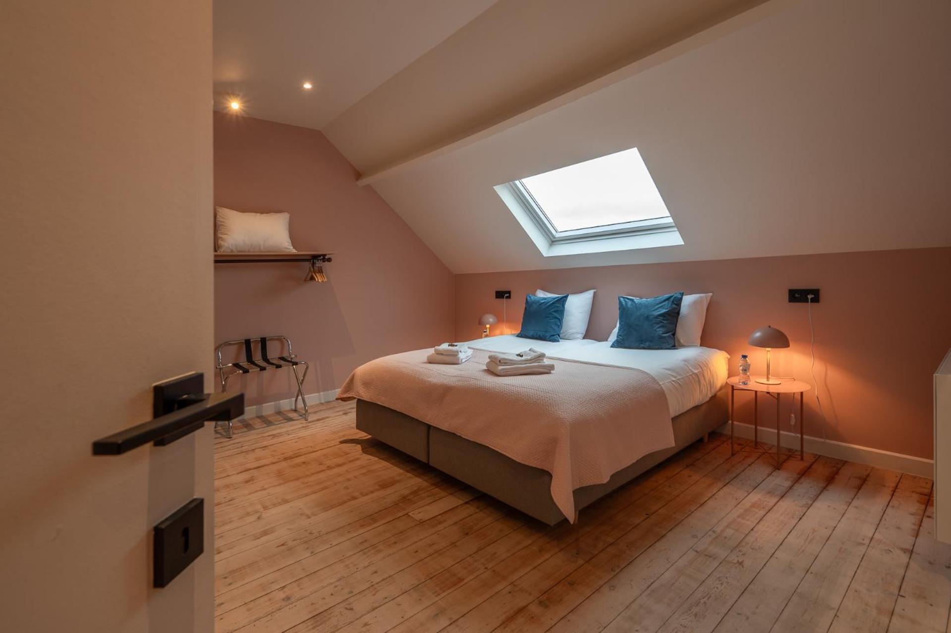 Villa Cezar - Big House At The Center Of Bruges - Free Parking Εξωτερικό φωτογραφία
